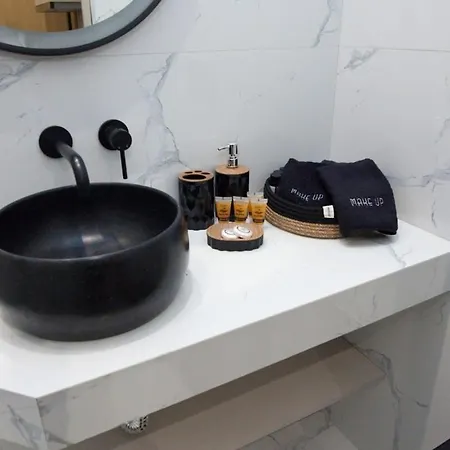 Apartment Central Studio For Urban Explorers
